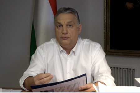Orbán Viktor: hétfőtől bezárják az összes magyar iskolát