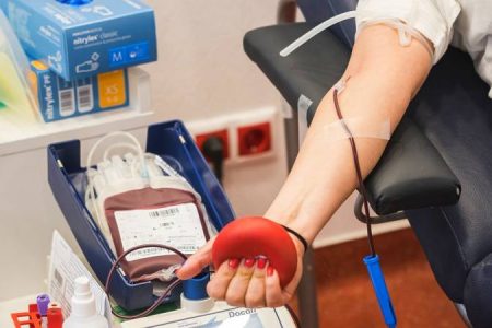 Nagyon kevés a véradó, jelentkezzünk donornak!