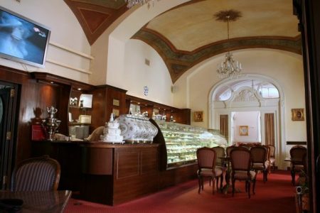 Magyarország cukormentes tortája: A szegedi Virág Cukrászda két terméke is döntős