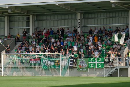 4 millió beoltottnál a sporteseményeket is újra lehet látogatni