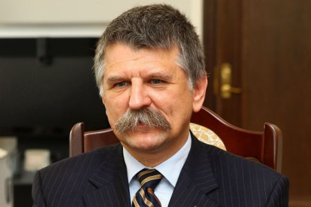 A parlamenti imacsoportnak is jutott a házelnöki adományokból