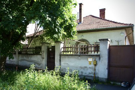 Keresik a kivitelezőt a Teleki utca bölcsőde felújítására