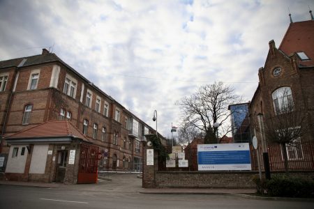 Egy hónap alatt 26 millió forinttal nőtt a vásárhelyi-makói kórház adóssága