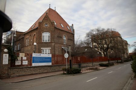 Módosították a Hódmezővásárhely Egészségügyéért kitüntetés egyik feltételét