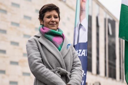 Hadházy Szél Bernadettnek adná Márki-Zay mandátumát