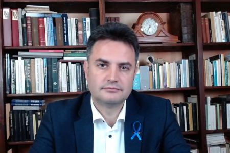 Lázár Jánosról, Grezsa Istvánról, Juhász Tündéről, Márki-Zay Péterről is kérdezik a vásárhelyieket
