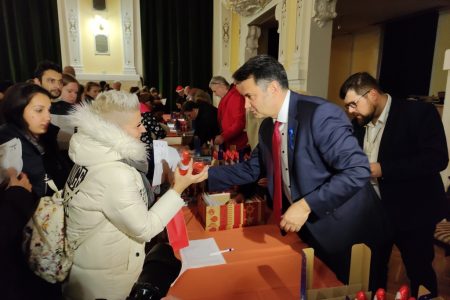 Magánszemélyek és vállalkozások is támogatták a  hódmezővásárhelyi gyermekkarácsonyt