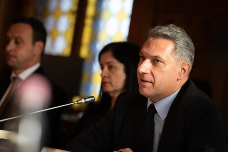 Valamiért éppen az Építési és Közlekedési Minisztériumhoz kerülhetnek a dohánykoncessziók