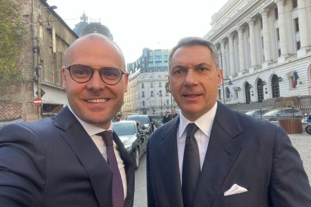 Lázár János államtitkára elmondta, kit lőne fel az űrbe