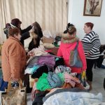 Ételosztás a visszhang utcai olvasókörben (3)