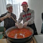 Ételosztás a visszhang utcai olvasókörben (30)