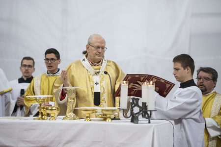 Erdő Péter: a nagyhatalmak háborúiban nem igazán hallgattak a Szentszékre