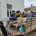 Kankalin néptáncegyüttes locsolkodik (5)
