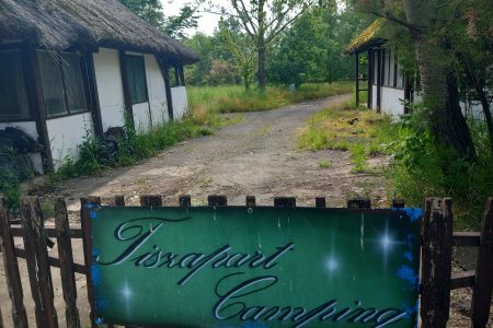 Gaz veri fel a mártélyi kempinget, nem a munkagépek