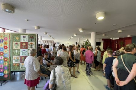 Közös csoda – szakkörök munkáiból nyílt kiállítás