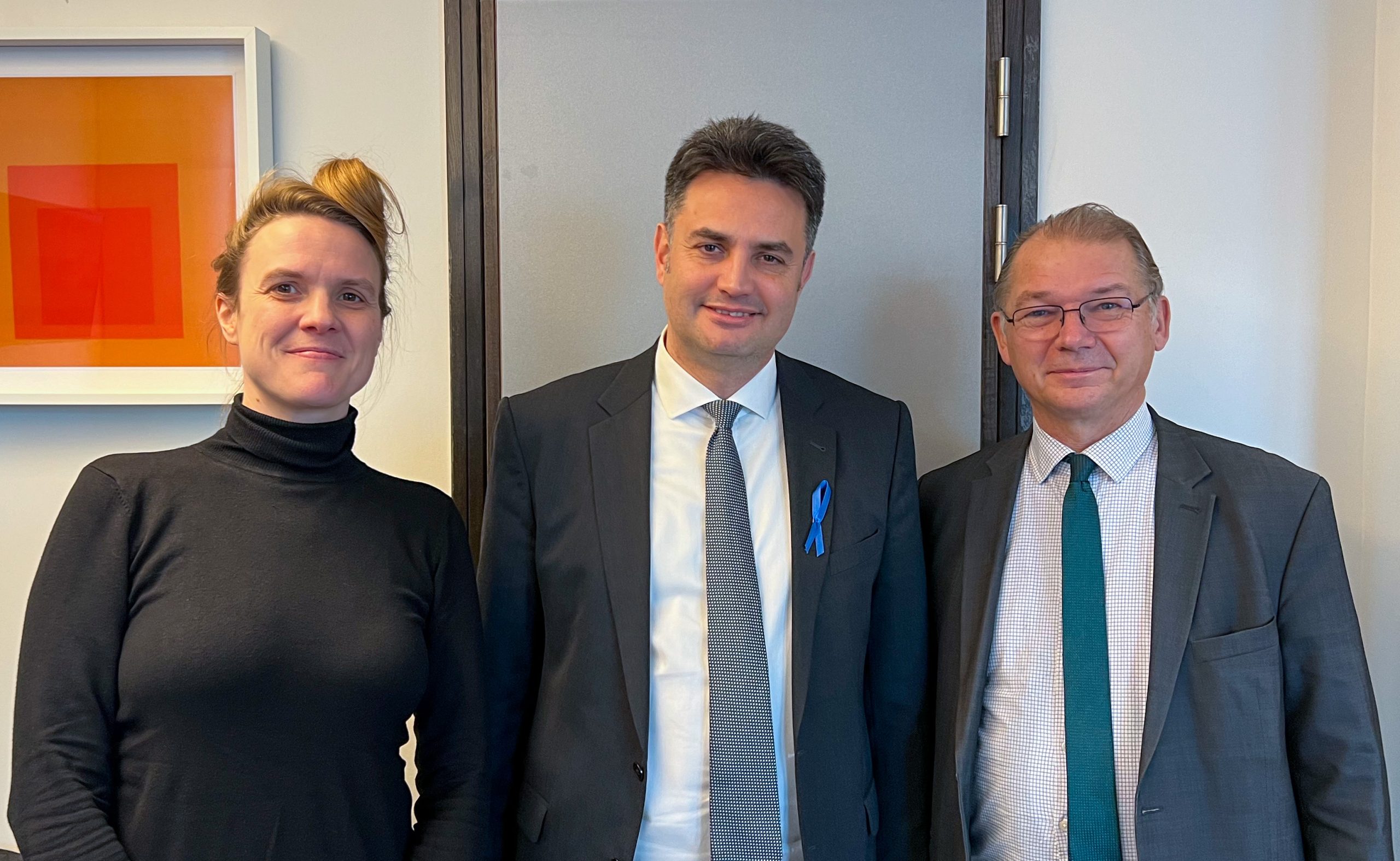 30D50D41-0FBD-4A2A-BA7B-D8000D08A0DE