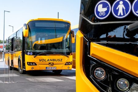 12 új Volánbusz állt forgalomba