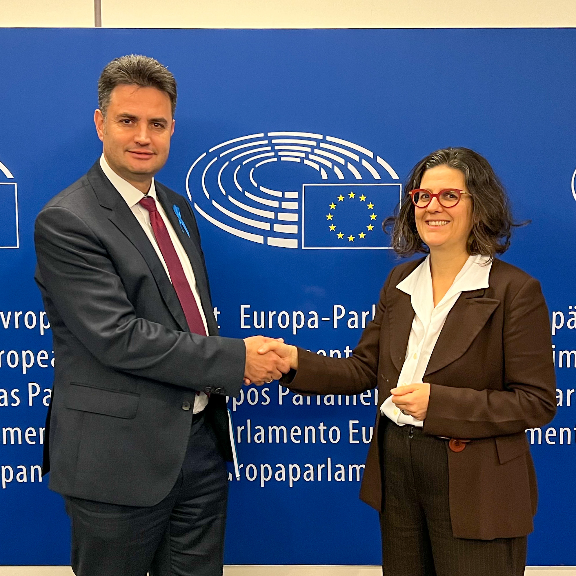 D37D7D45-E978-4B66-8939-FD7A30BCC41B