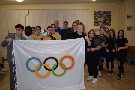 Az olimpiai sportokat idézték meg a Cseresnyés farsangján
