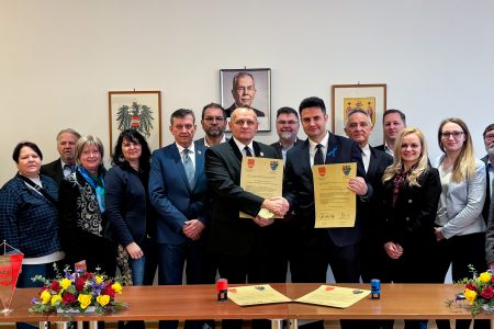 Pecsét került Vásárhely és Bruckneudorf barátságára