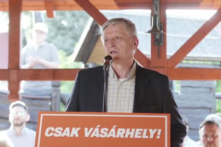 Grezsa István és a fideszes képviselőjelöltek fórumokat tartanak