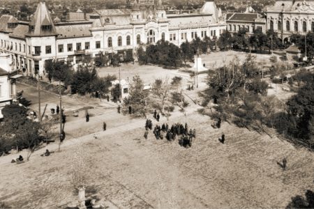 Várostörténeti séta indul szombaton délelőtt a Kossuth szobortól