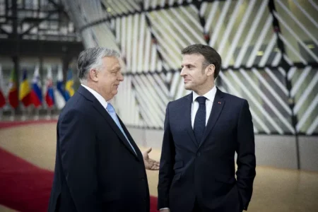 Szerdán Párizsban találkozik Orbán Viktor és Emmanuel Macron