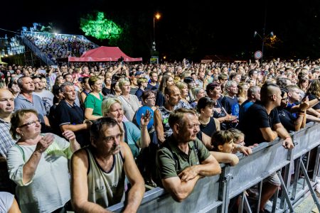 Elképesztő tömeget vonzott a negyedik fesztiválnap