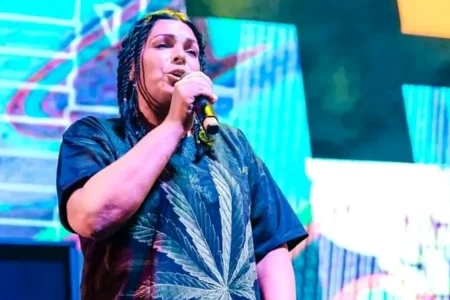 Drogkereskedelem vádjával tartóztatták le Dana Marijuana román énekesnőt