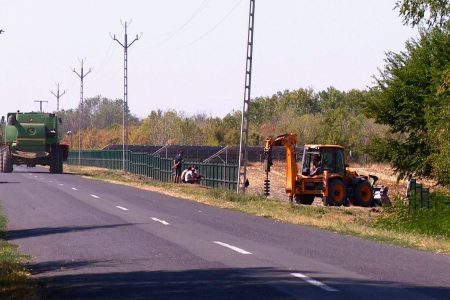 Vadászkastély: megy a terelés, épül a kerítés