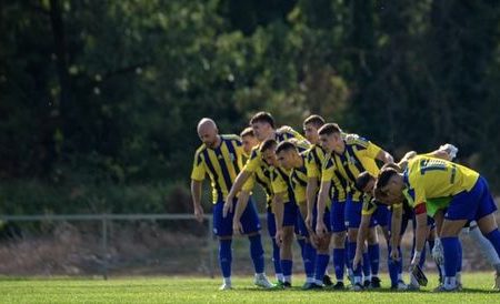 Labdarúgás: HFC vereség a Monortól