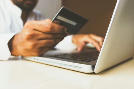 Bevezeti a kormány az automatikus inflációkövető adóemeléseket