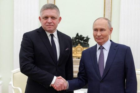 Robert Ficonak elege van az ukránokból, szerinte Zelenszkij zsarolja Európát