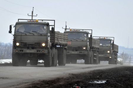 Brit katonai konvoj vonul át Magyarországon