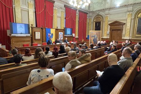 „Fegyvert, s vitézt éneklek” – könyvbemutató a vitézi rend történeteiről