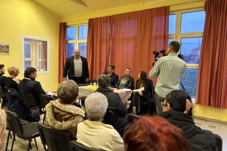 Kritikákat cáfoltak és sűrűn jegyzeteltek a fórumot tartók