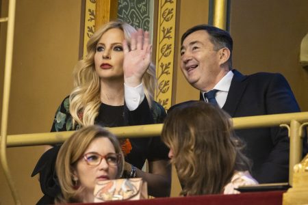 Budai luxusvillában nyithat fogorvosi rendelőt az ország leggazdagabb házaspárja