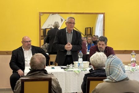 Hódtó és Susán szerencsés helyzetben van a képviselőket illetően