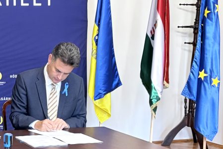 Versenyképes Járások Program: akkora hívtak össze megbeszélést Vásárhelyre, amikor Márki-Zay a miniszterrel tárgyal Debrecenben