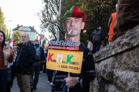 Győzött a Kutyapárt a Kúrián, megtarthatják a marihuána legalizálását követelő rendezvényt