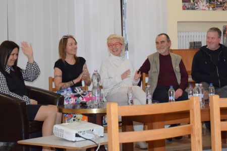 A legendás Teabárra emlékeztek a Cseresnyés kollégiumban