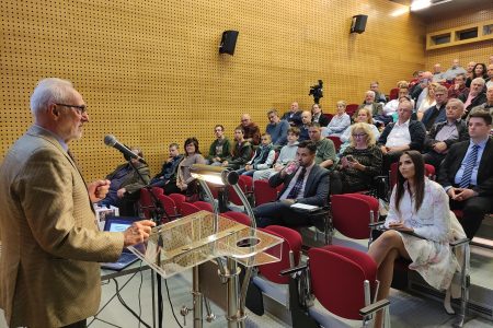 Romsics Ignác: Oroszország bennünket is többször legázolt