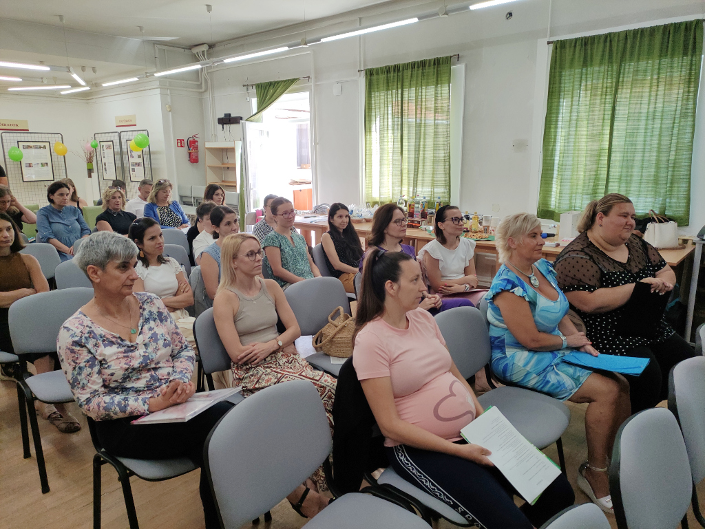 Anyatejes Világnap a könyvtárban (kórházi) (4)