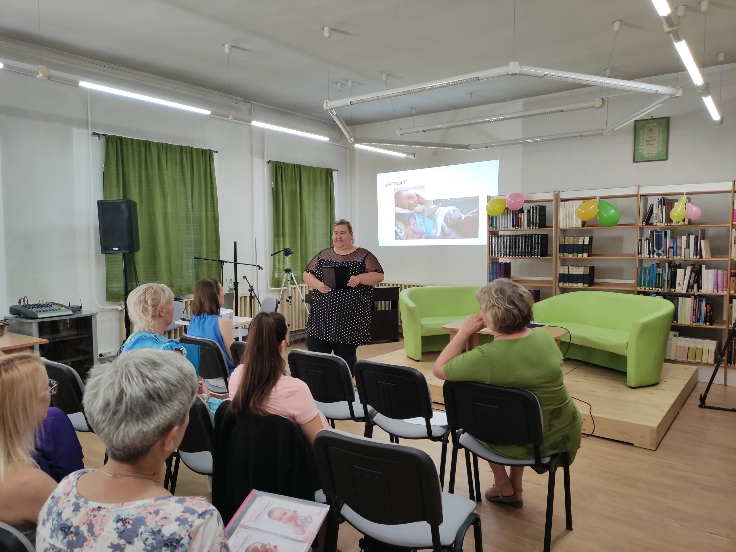 Anyatejes Világnap a könyvtárban (kórházi) (8)