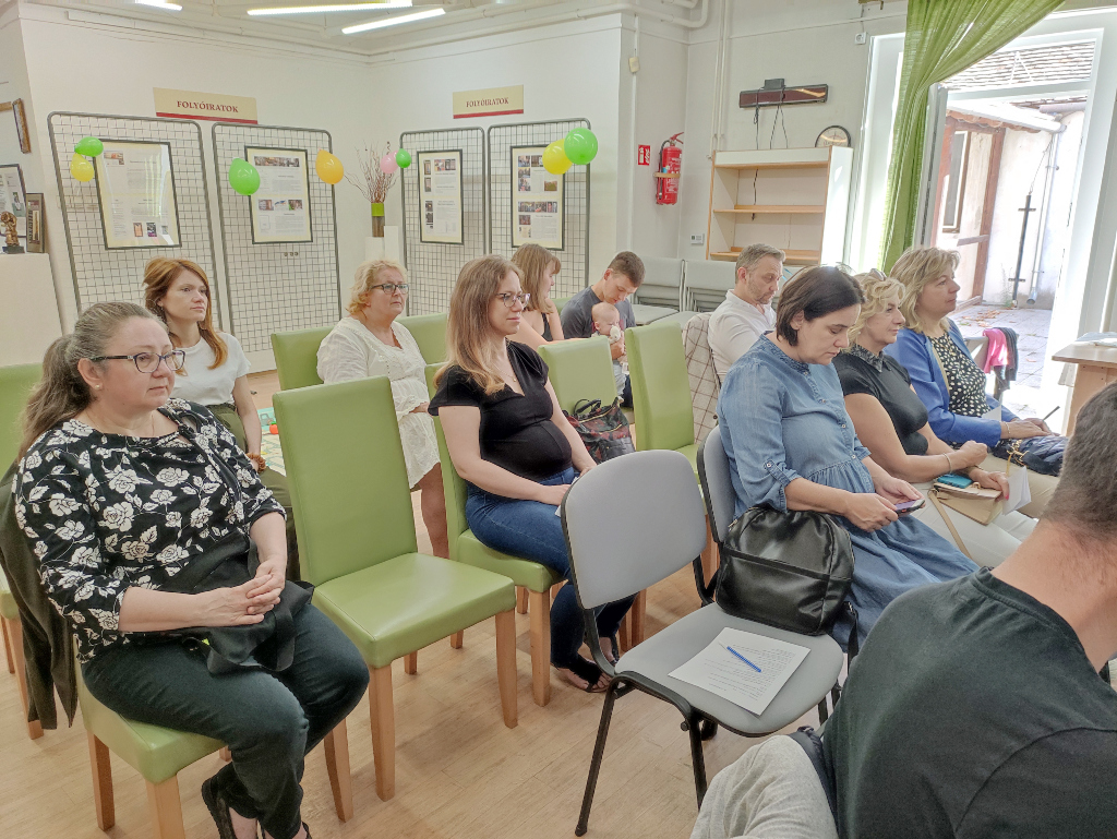 Anyatejes Világnap a könyvtárban (kórházi) (9)