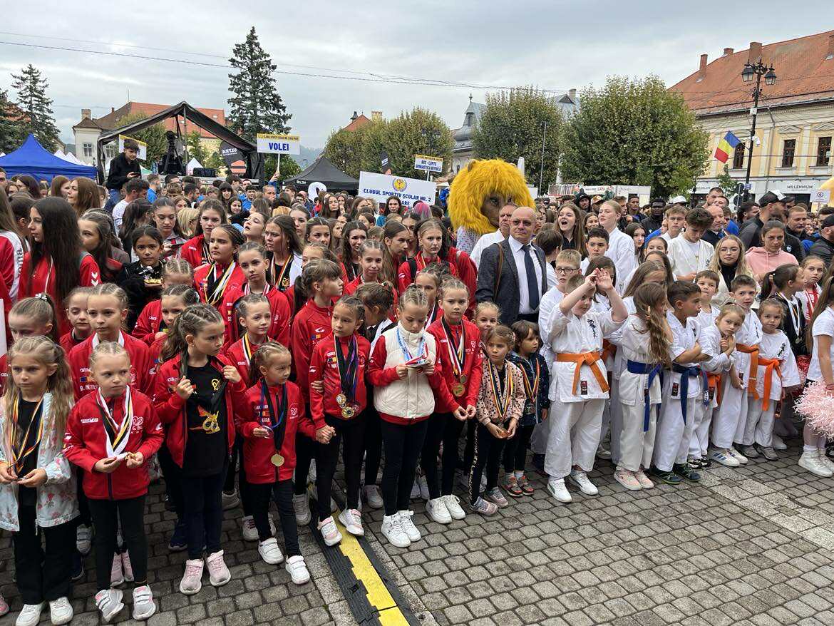 551317474_754535684070523_4539412093665030468_n