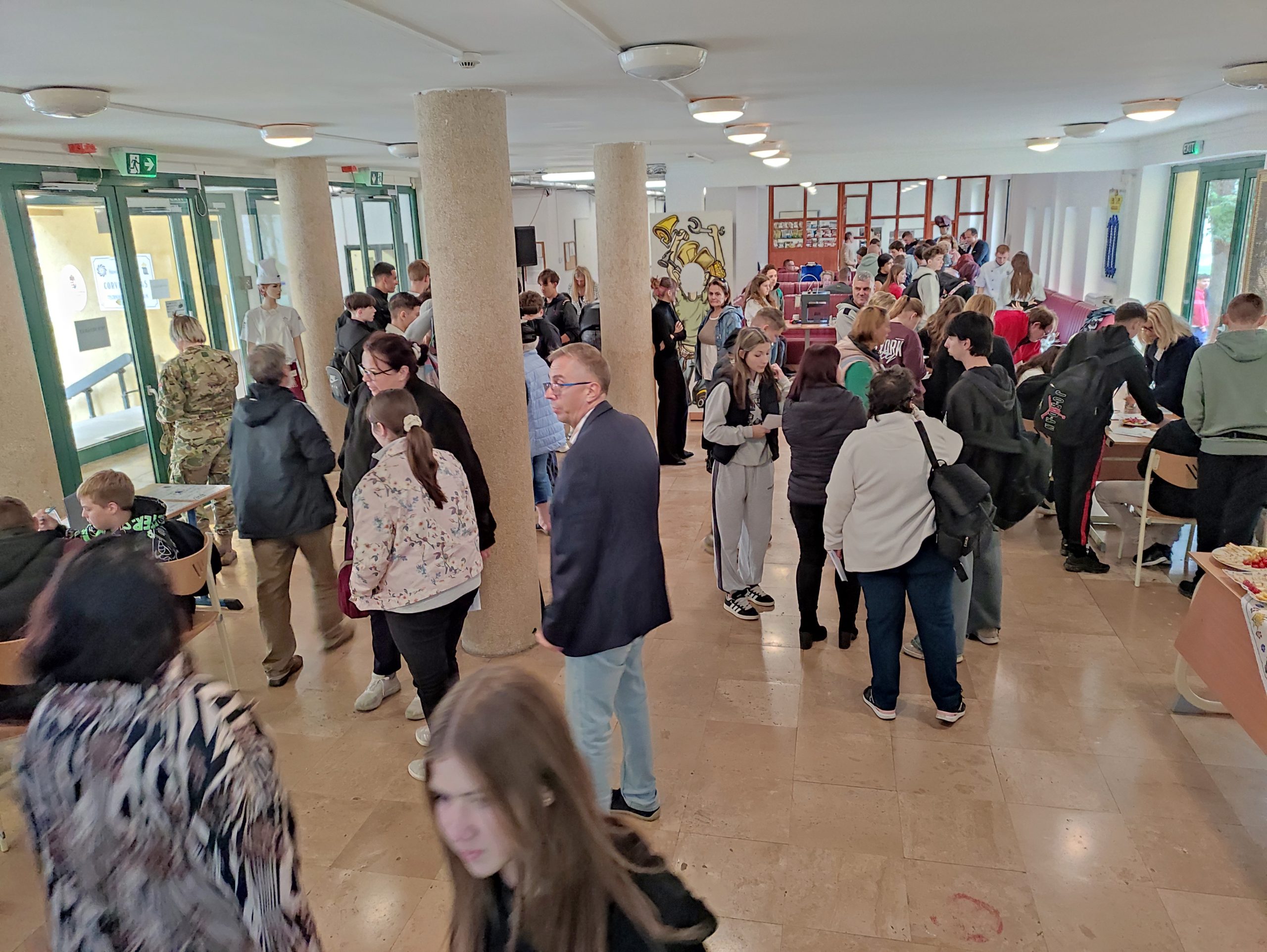 Corvin nyílt pályaválasztási nap (1)