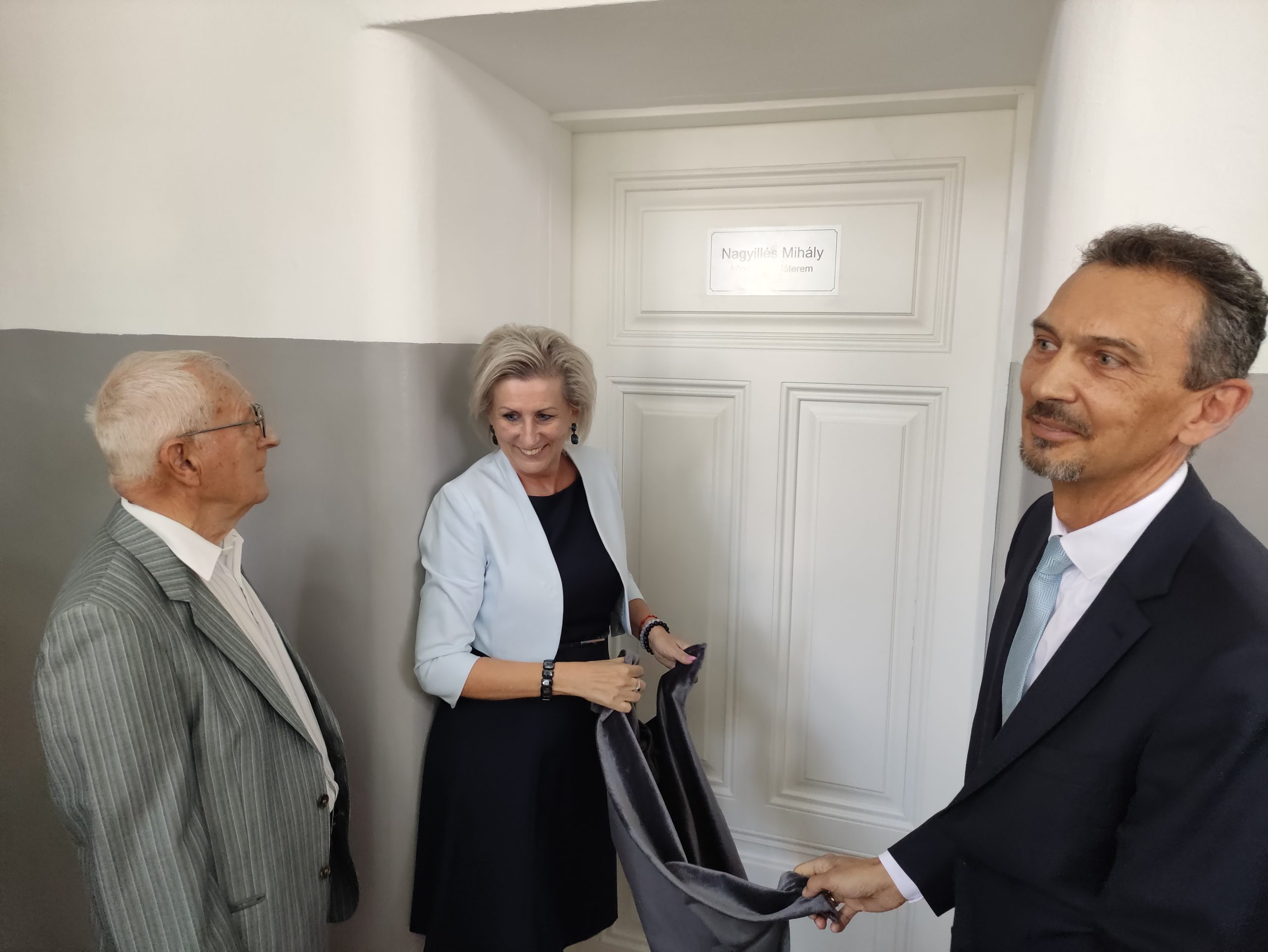 Nagyillés Mihály kémiaelőadó avató az Eötvös technikumban 20250905 (11)