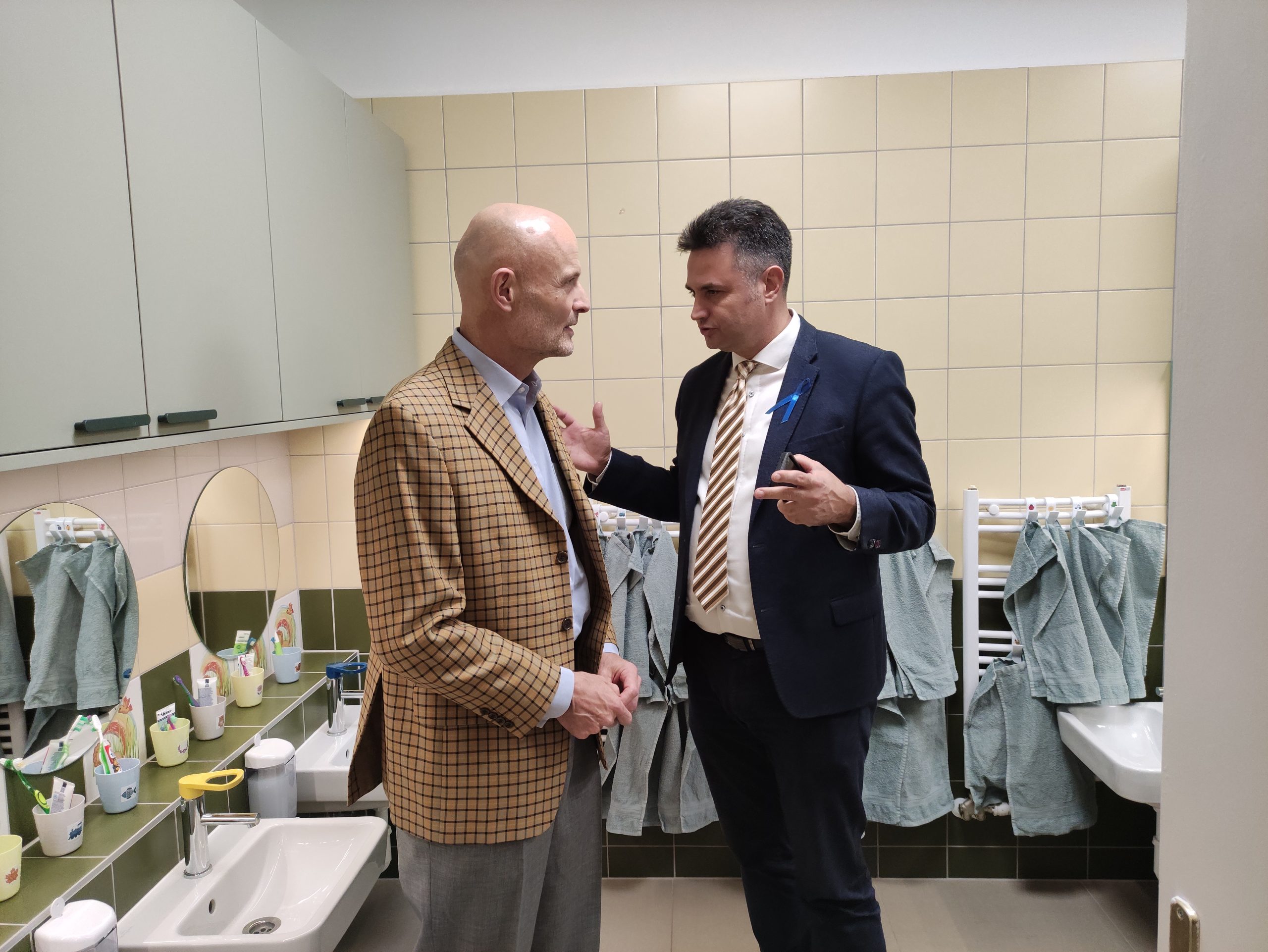 Szabadság téri óvoda felújított mosdó avatása (50)