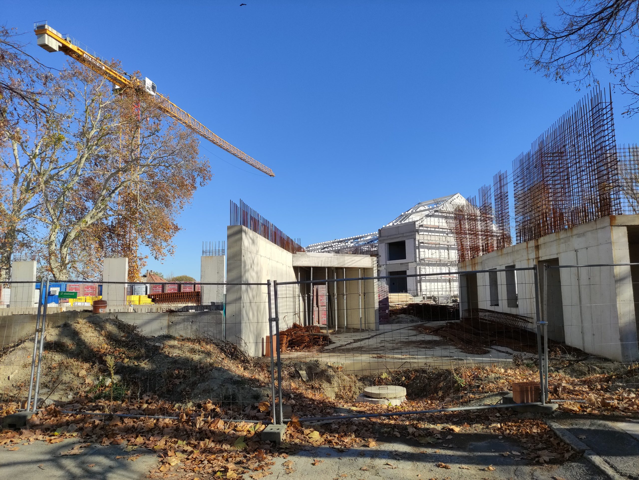 Honvéd középiskola építés 20251107 (4)